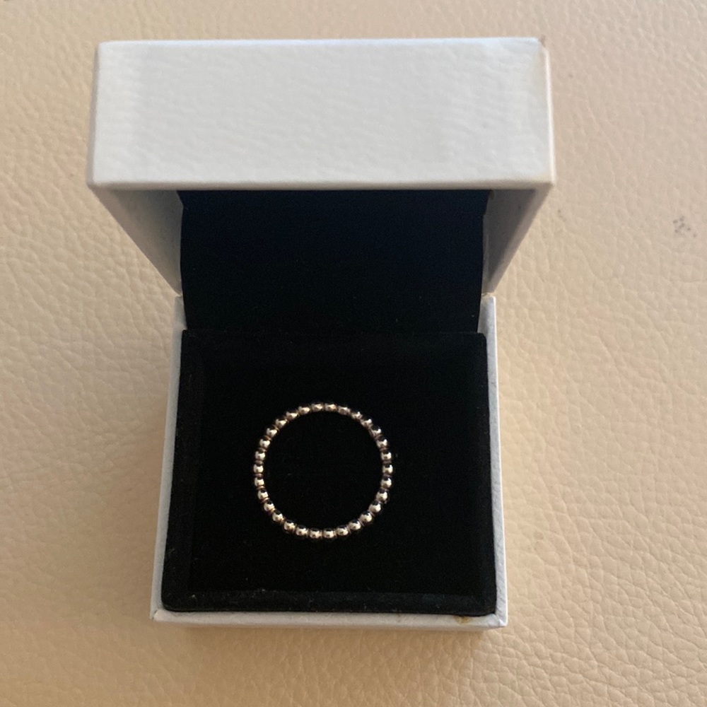 Pandora silver ring